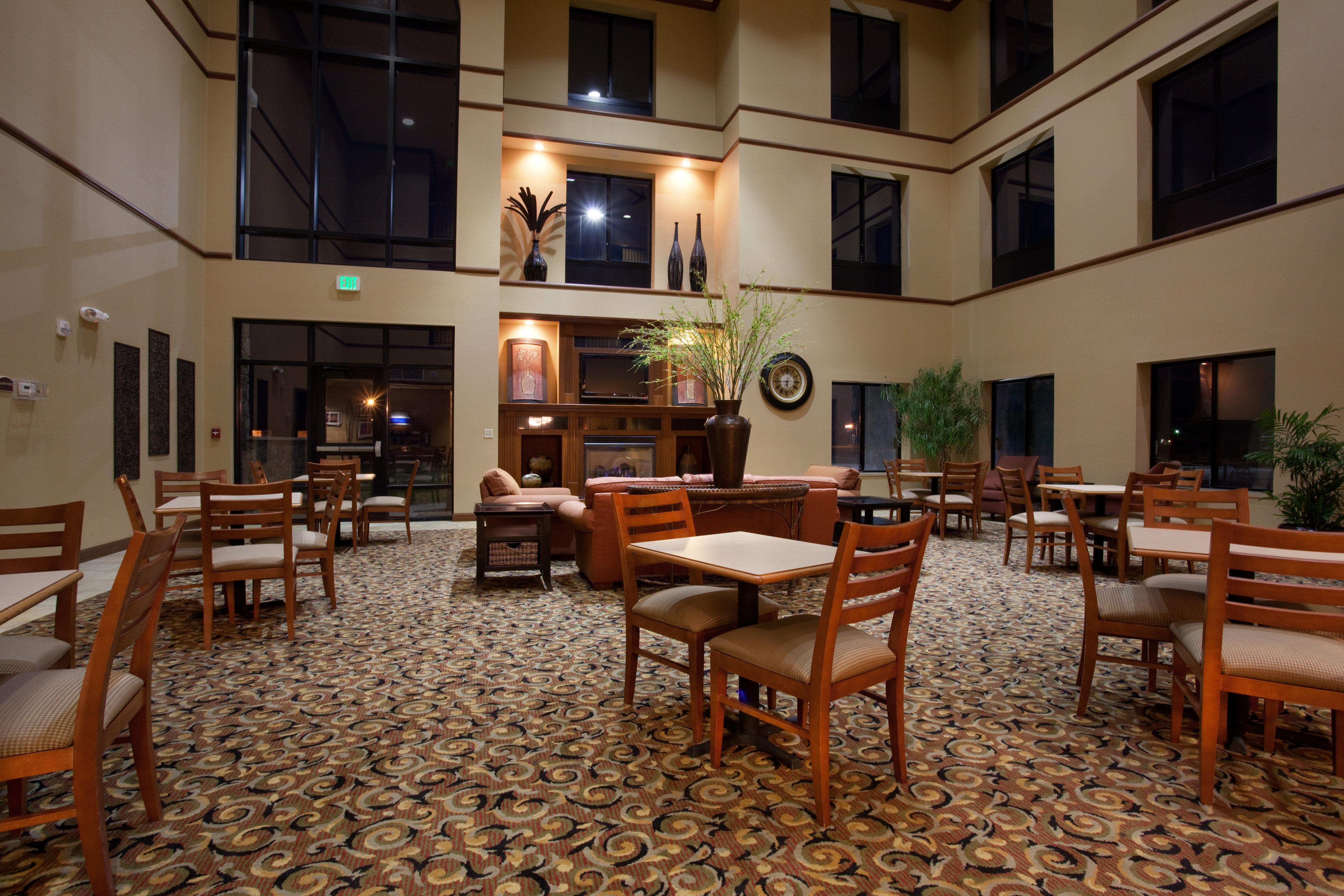 Comfort Inn & Suites Goodland Екстериор снимка