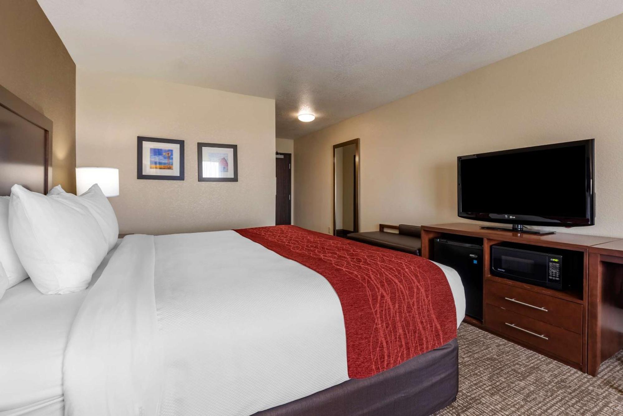 Comfort Inn & Suites Goodland Екстериор снимка