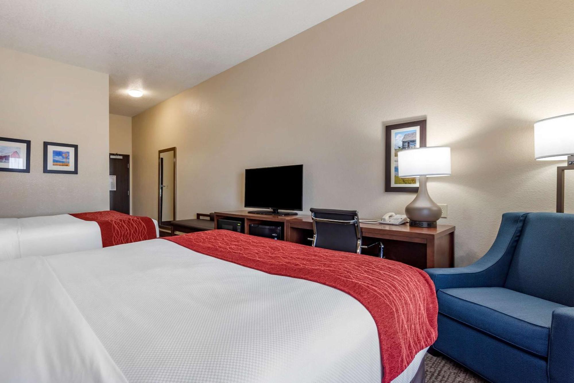 Comfort Inn & Suites Goodland Екстериор снимка