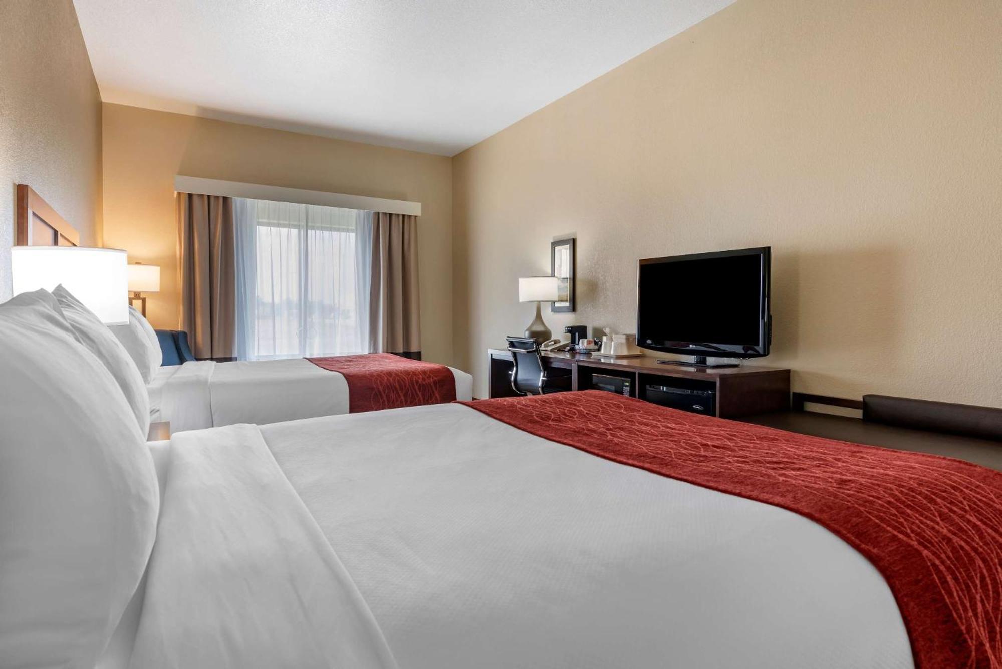 Comfort Inn & Suites Goodland Екстериор снимка