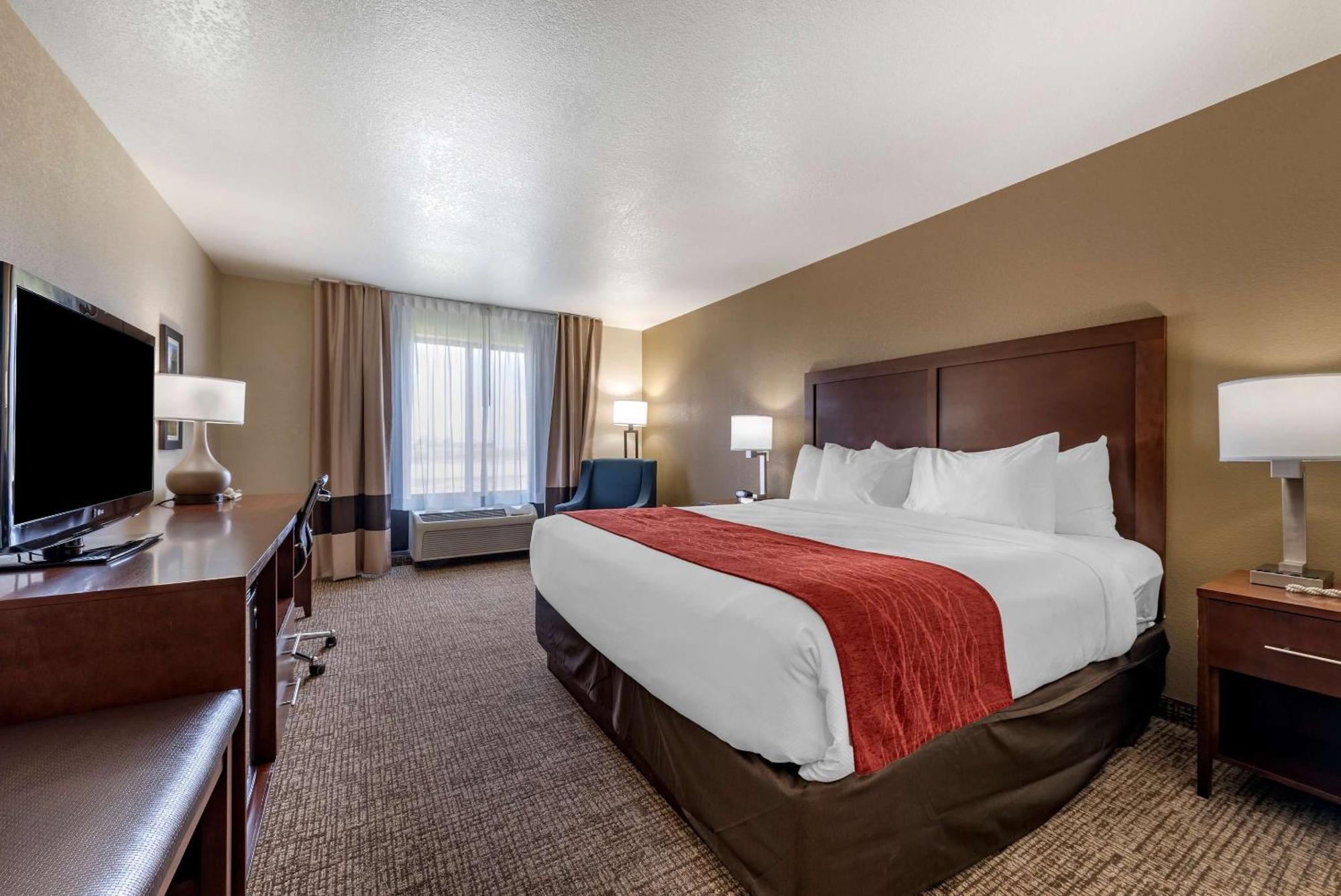Comfort Inn & Suites Goodland Екстериор снимка