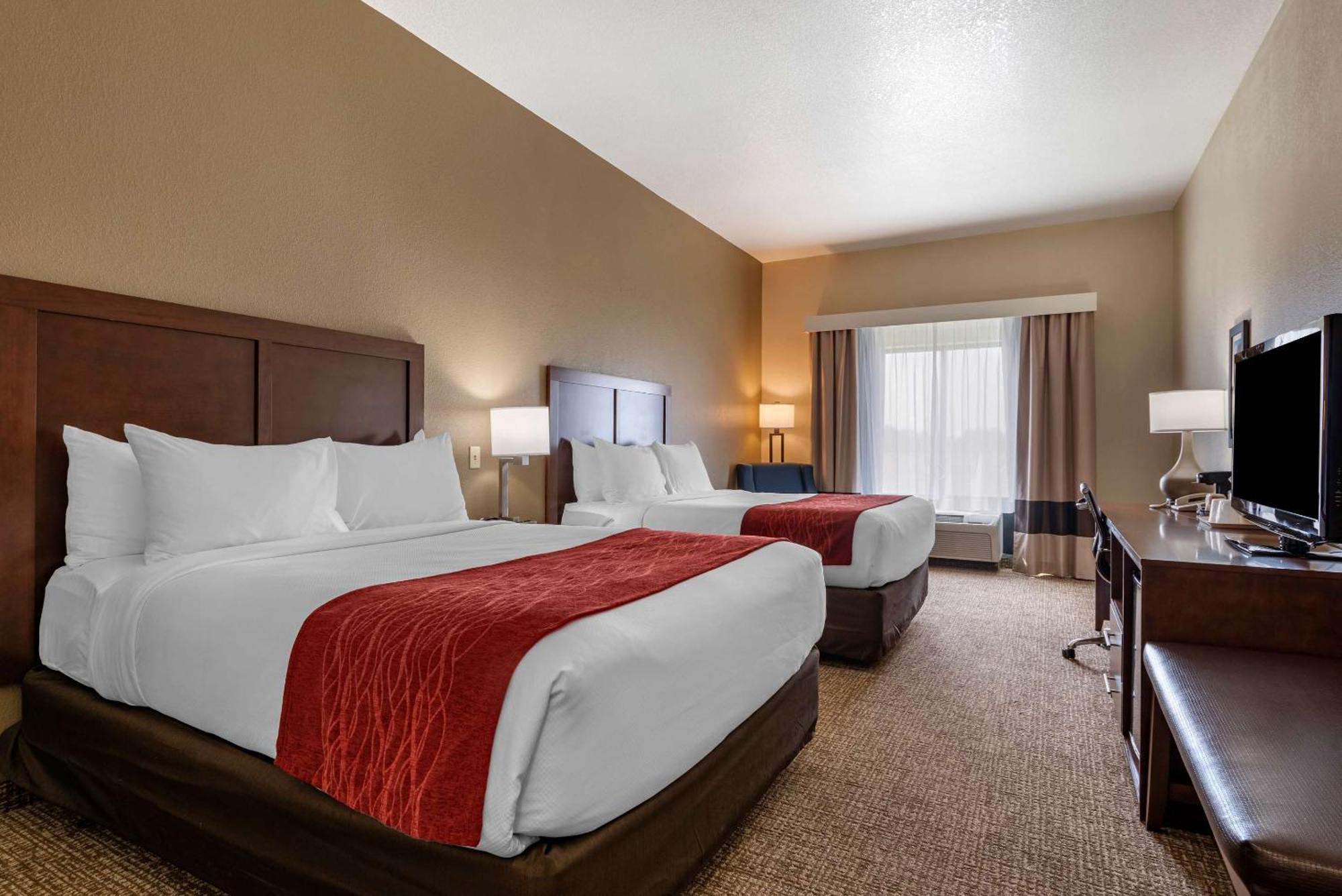 Comfort Inn & Suites Goodland Екстериор снимка